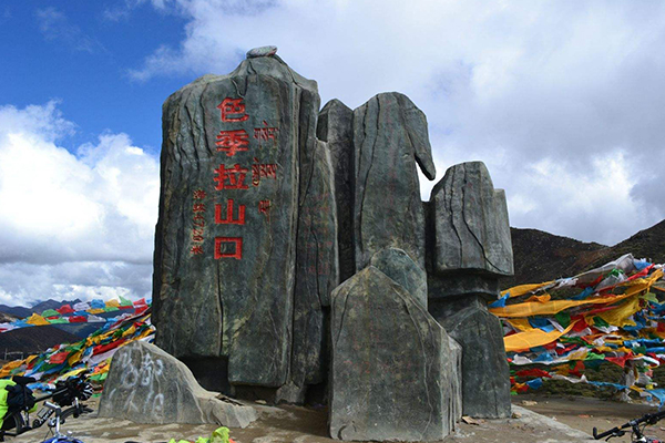 臻品環(huán)線，布宮，林芝，巴松措，大峽谷，拉姆拉錯，朗縣，澤當，羊湖6晚7日游