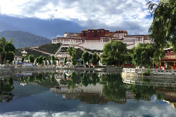 拉薩+納木錯(cuò)+羊湖、日喀則、珠峰 8天7晚